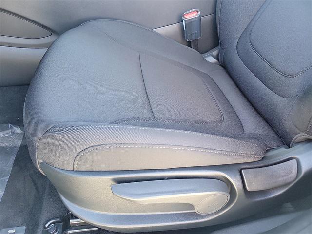 2025 Hyundai Tucson SE photo 16