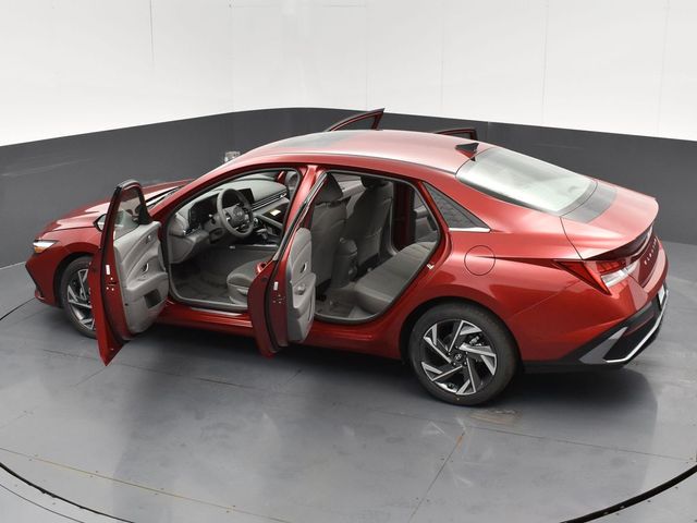 2024 Hyundai Elantra SEL Convenience photo 39