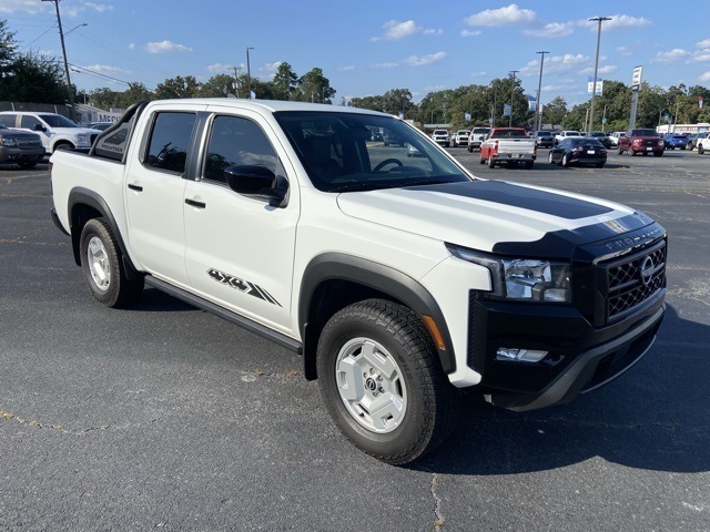 2024 Nissan Frontier SV Crew Cab photo 5