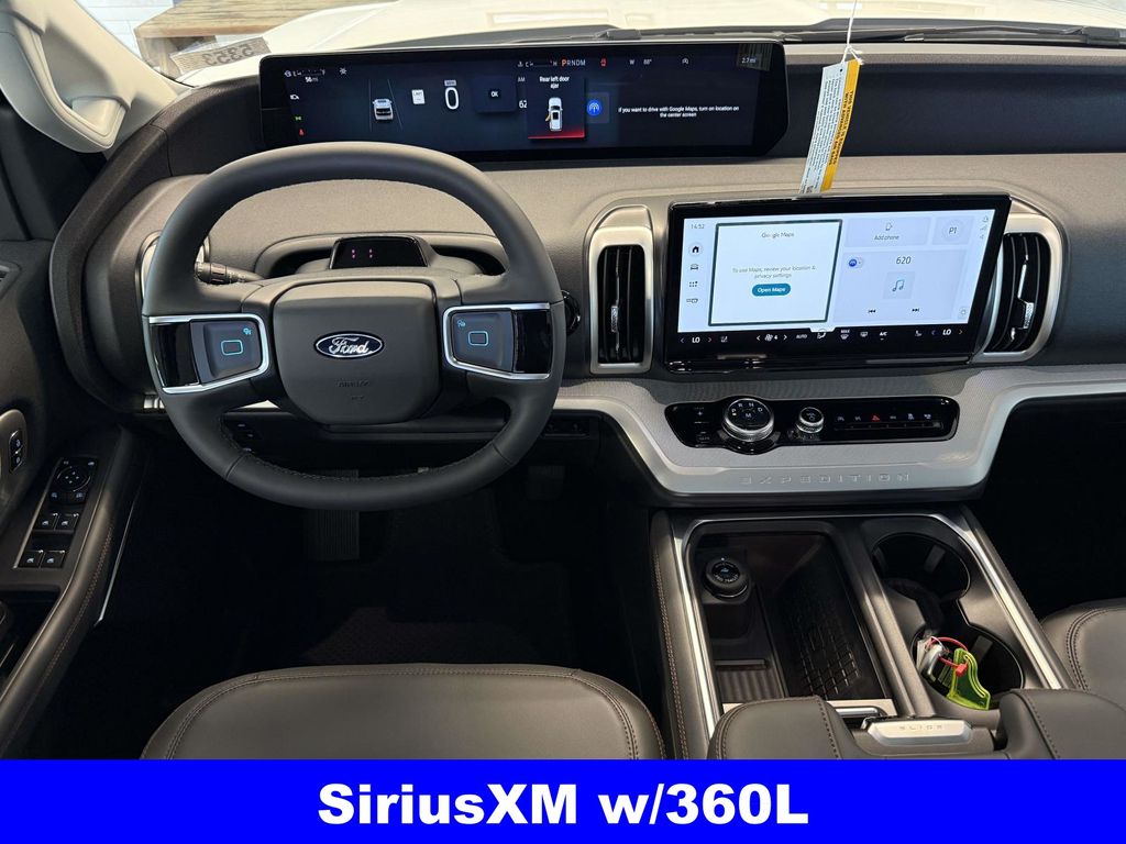 2025 Ford Expedition photo 4