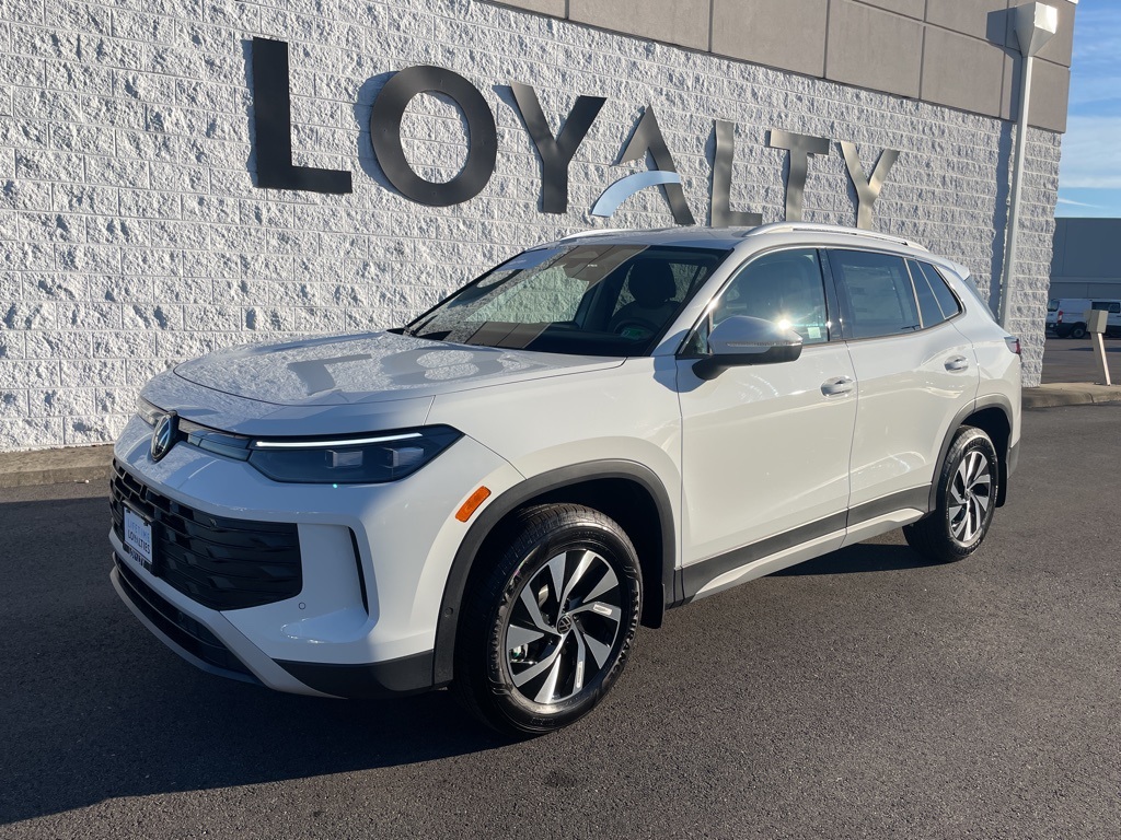 2025 Volkswagen Tiguan S's photo