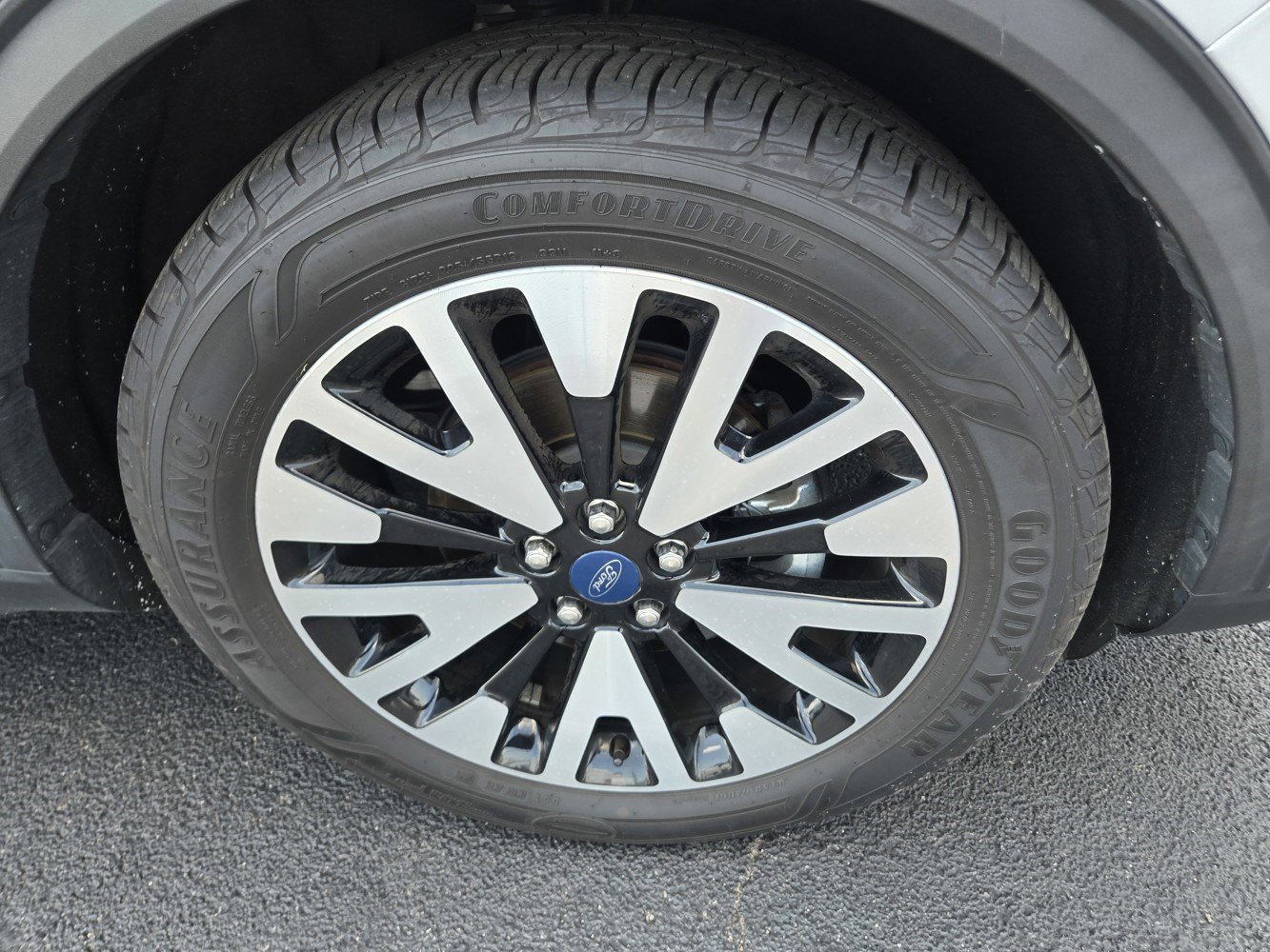 2020 Ford Escape SE Sport Hybrid photo 43