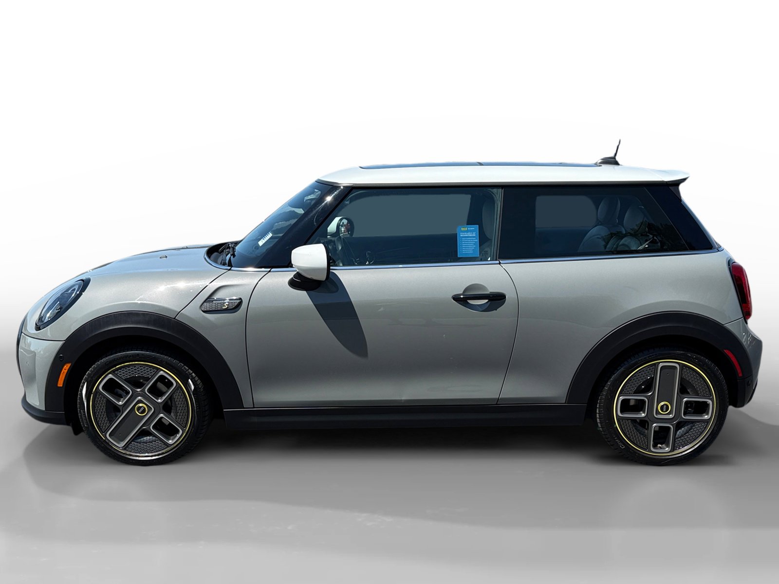Used 2022 MINI Hardtop 2 Door SE with VIN WMW13DJ01N2P99698 for sale in San Jose, CA
