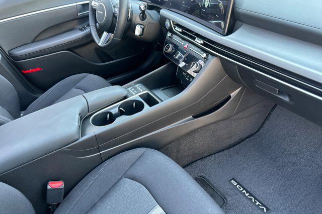 2025 Hyundai Sonata SEL Convenience photo 15