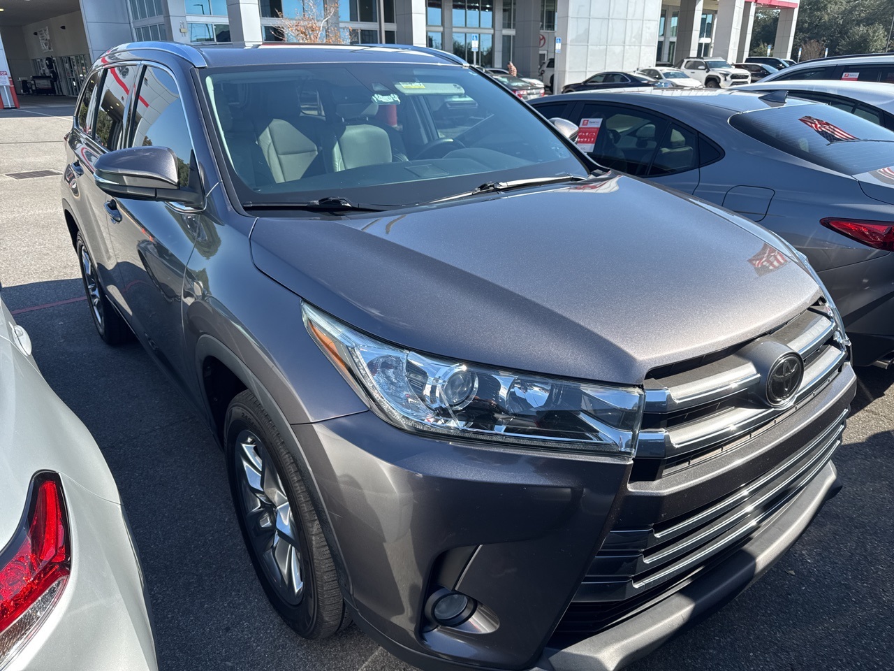2018 Toyota Highlander Limited photo 3
