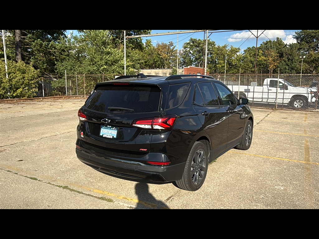 2022 Chevrolet Equinox RS photo 3