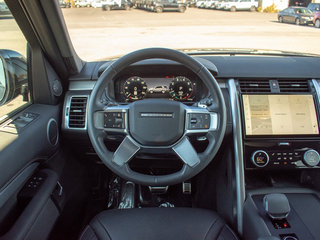 2024 Land Rover Discovery SE photo 12