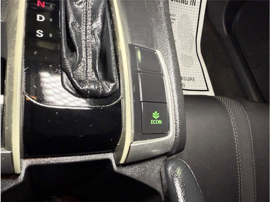 2020 Honda Civic Sport photo 34