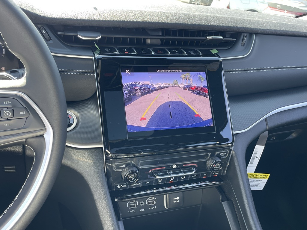 2025 Jeep Grand Cherokee Laredo X photo 26
