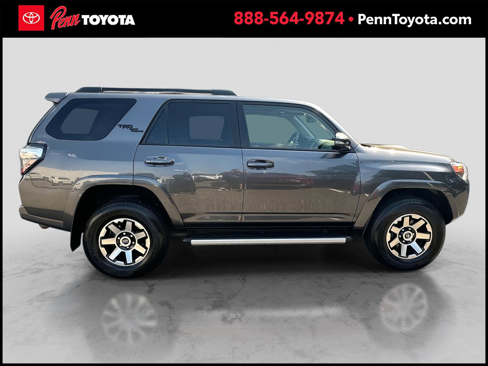 2022 Toyota 4Runner TRD photo 2
