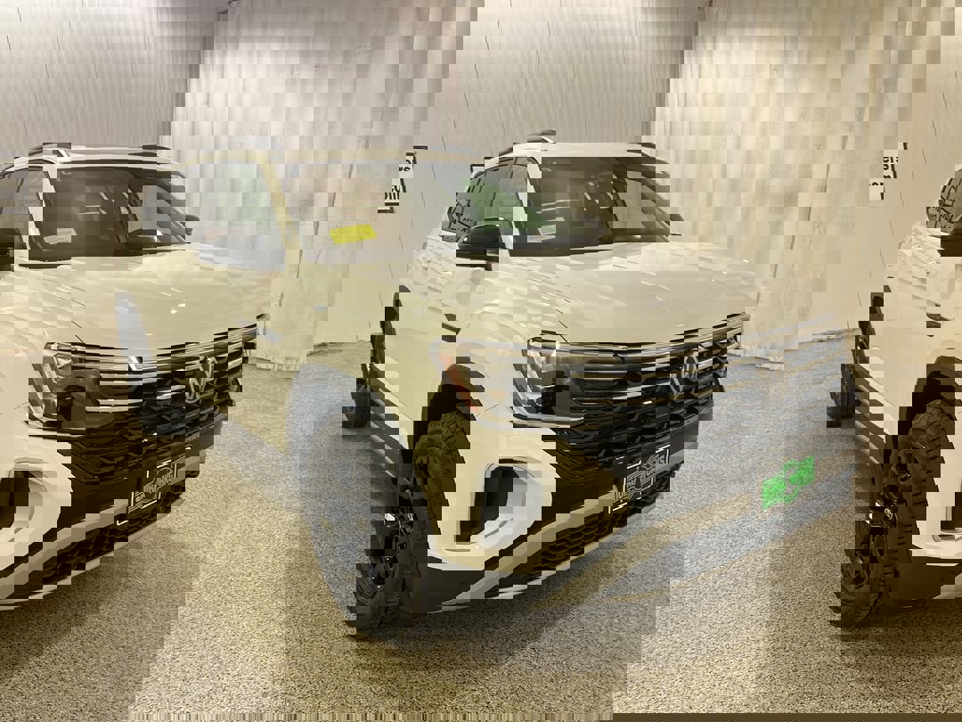 New 2025 Pure White Volkswagen 2.0T Peak Edition image 1