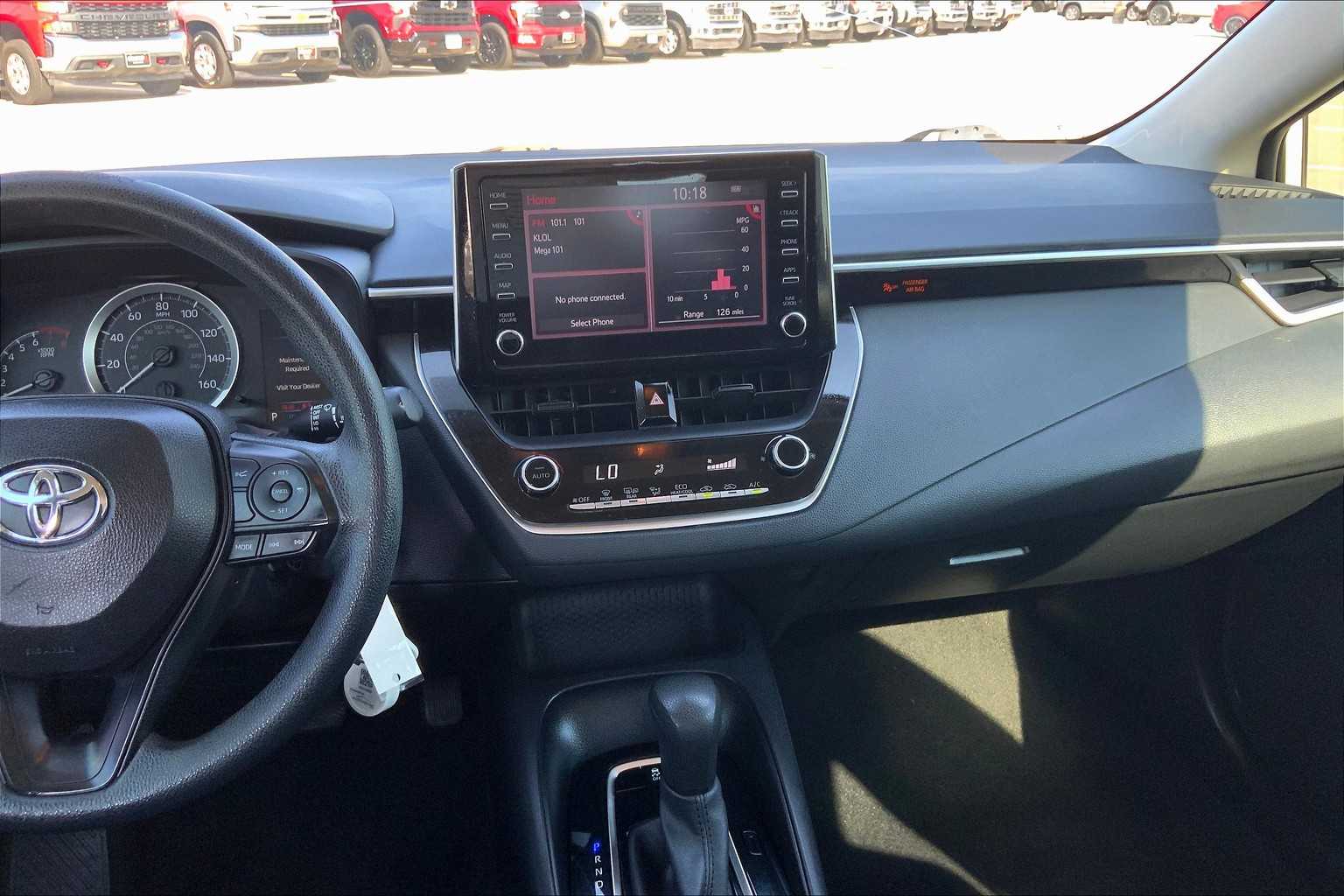 2020 Toyota Corolla LE photo 6