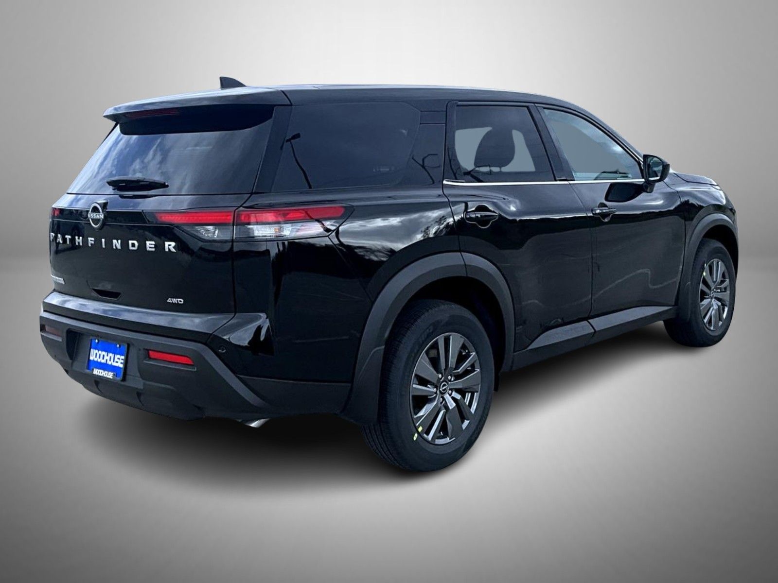 2025 Nissan Pathfinder S photo 3