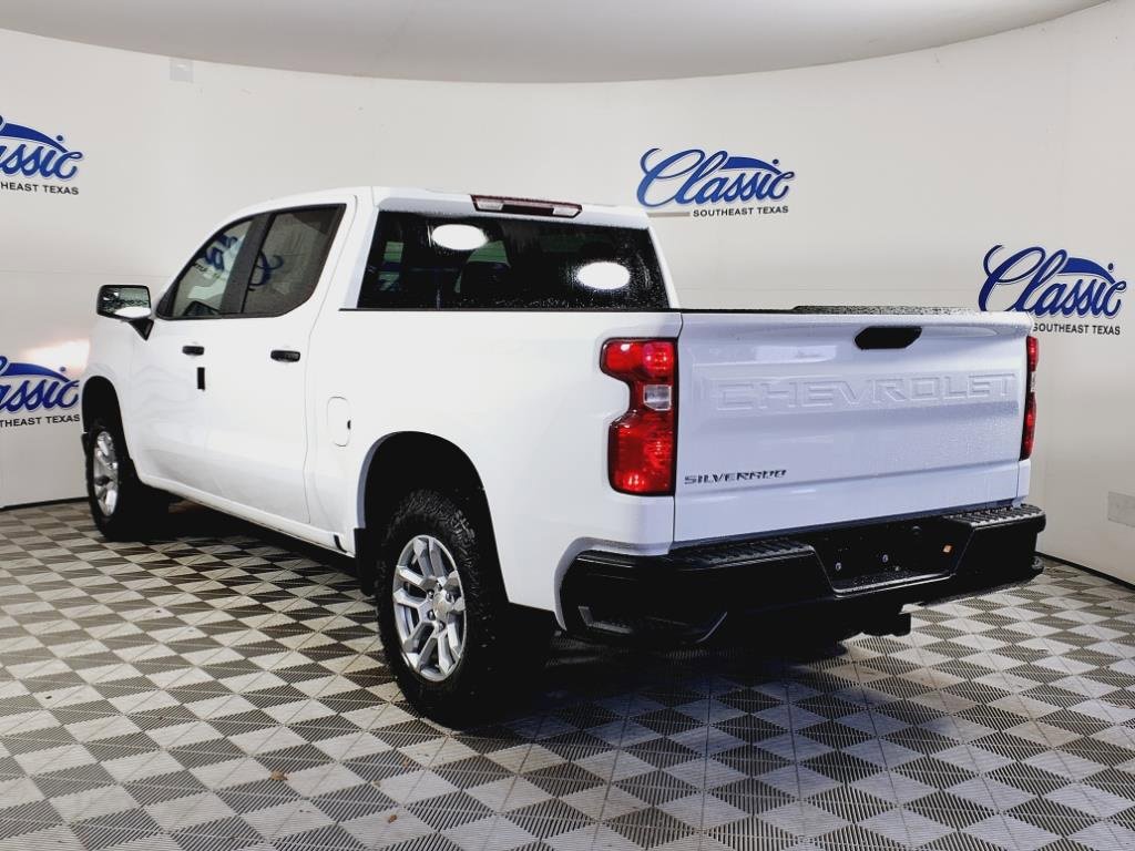 2025 Chevrolet Silverado 1500 photo 2