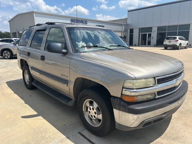 2002 Chevrolet Tahoe LS photo 2