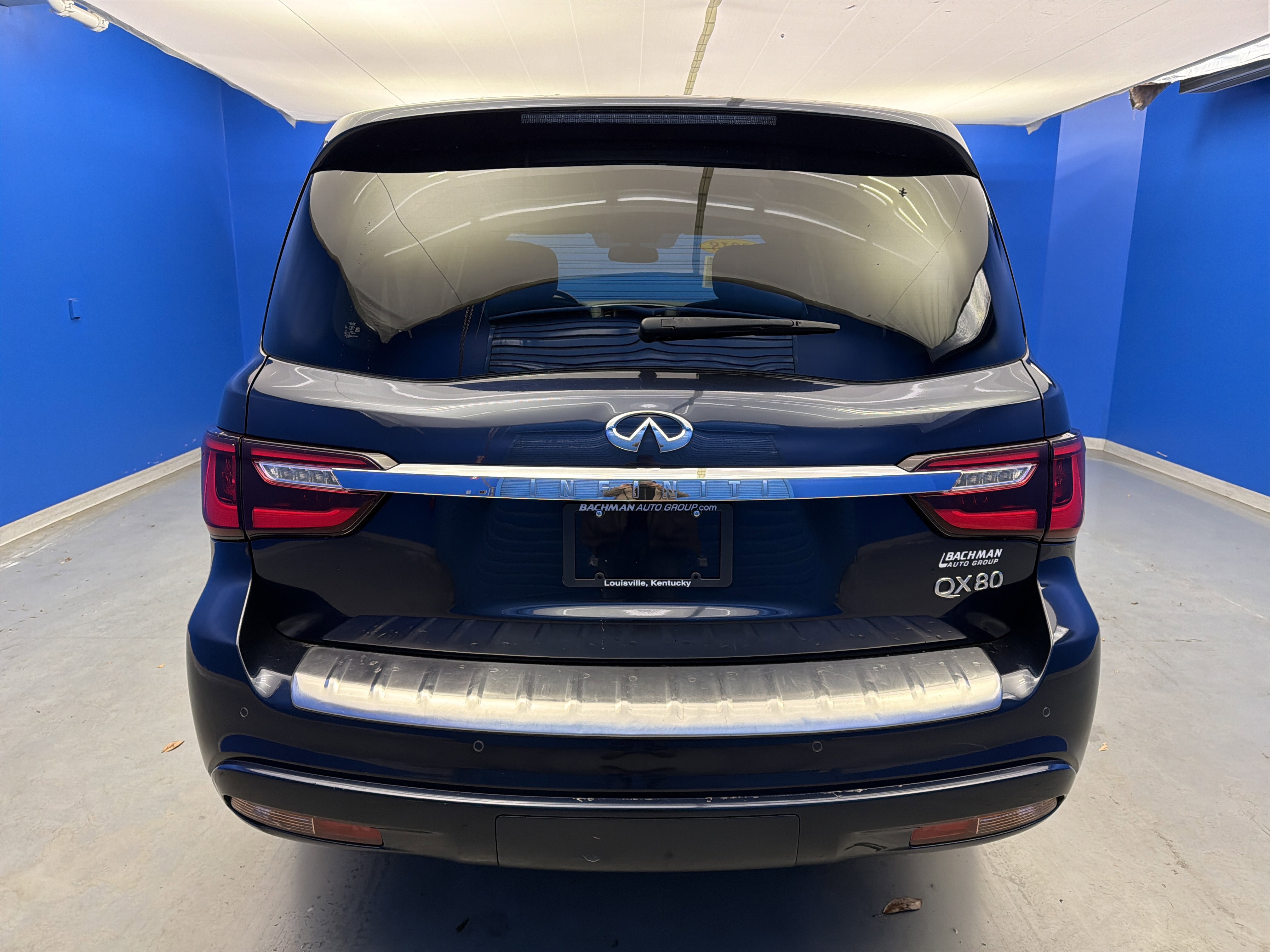 2018 Infiniti QX80 photo 2