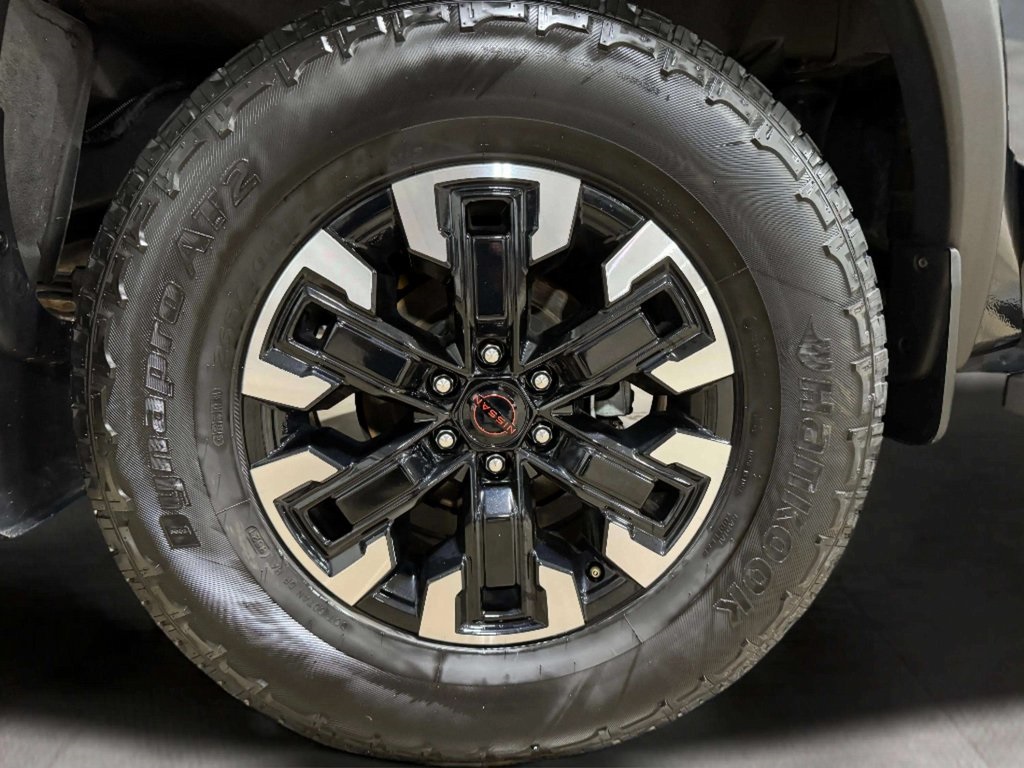 2022 Nissan Frontier Crew Cab photo 27