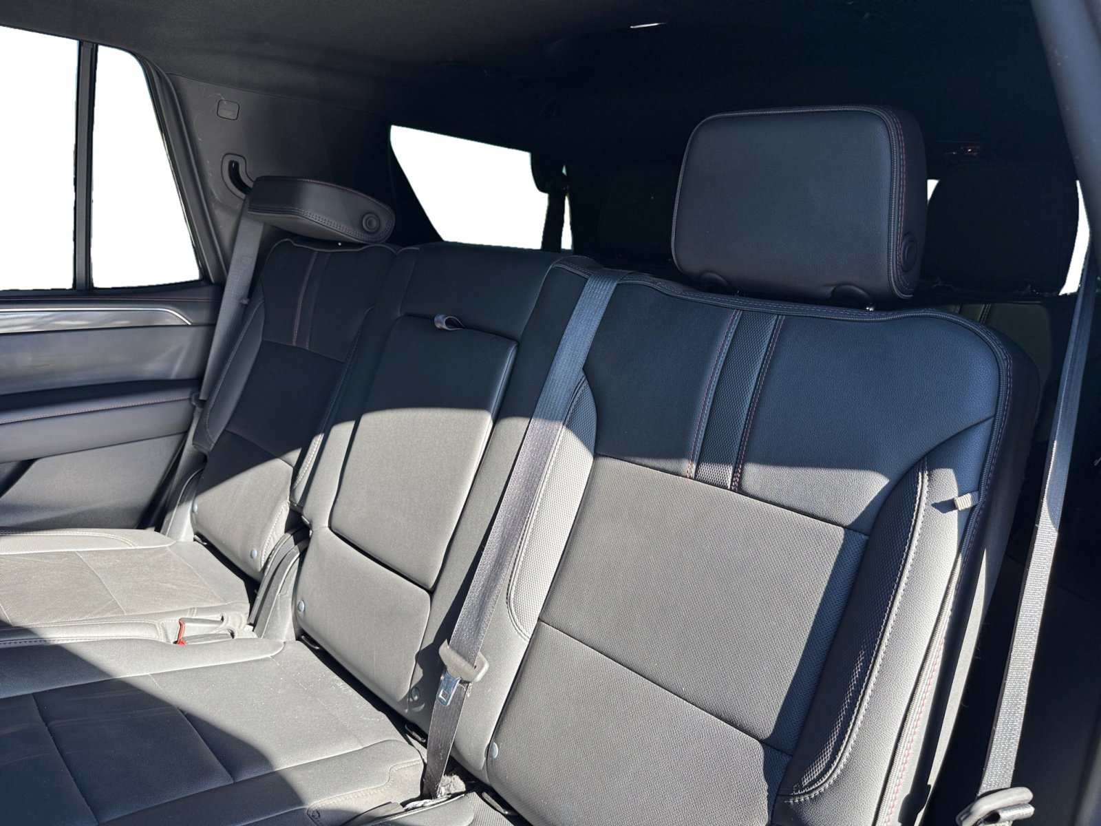 2022 Chevrolet Tahoe RST photo 14