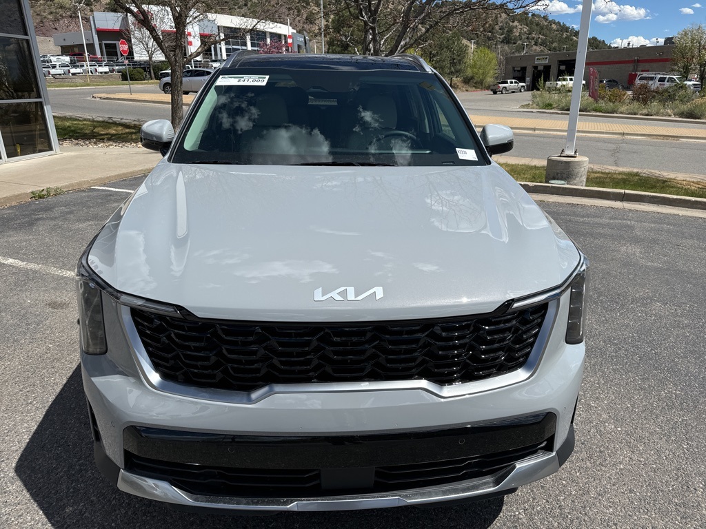 2025 Kia Sorento EX photo 3