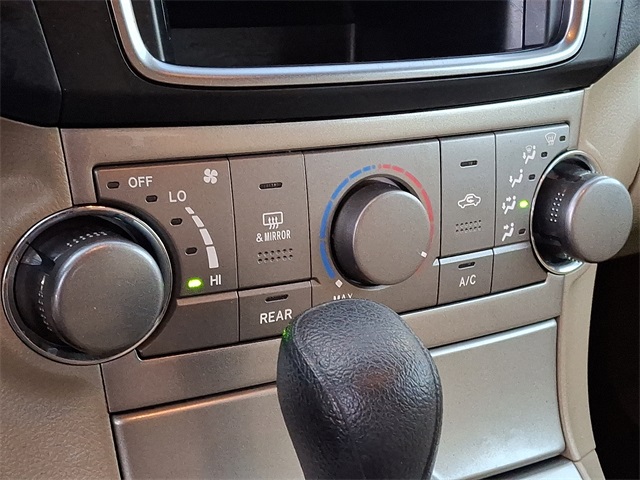 2013 Toyota Highlander Base Plus photo 21