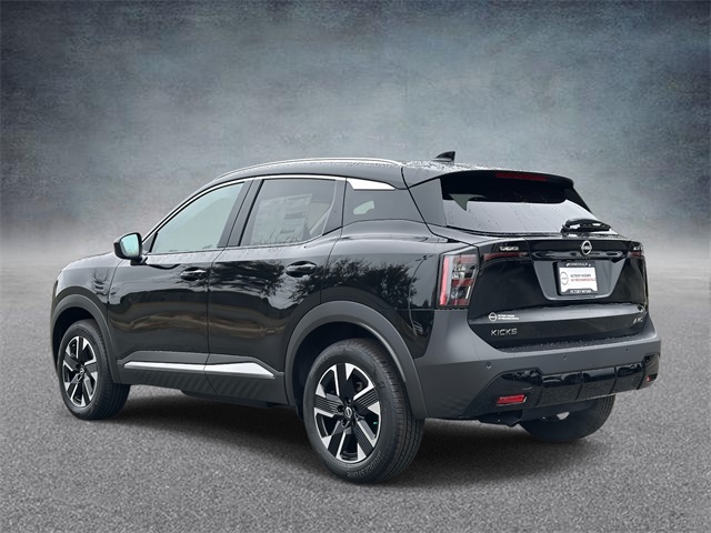 2025 Nissan Kicks SV photo 4