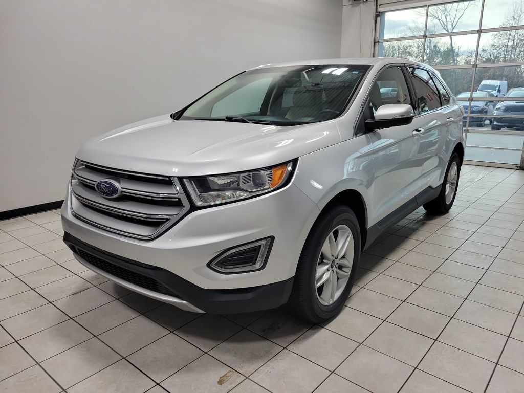 2016 Ford Edge SEL photo 2