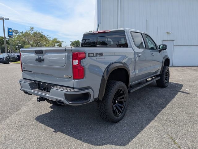 2025 Chevrolet Silverado RST photo 4
