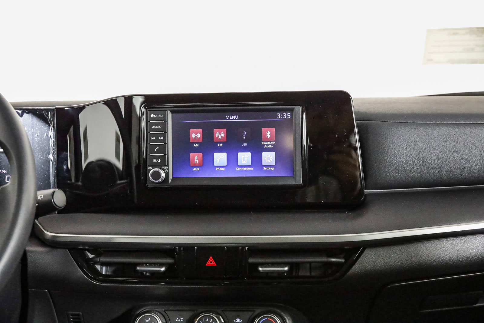 2025 Nissan Kicks S photo 15