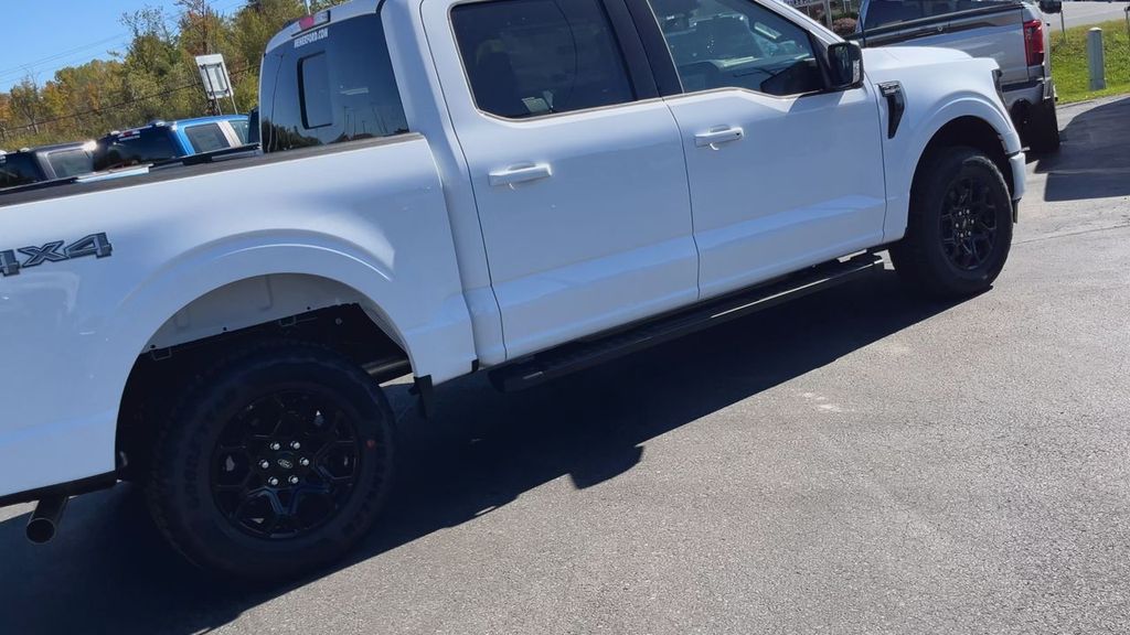 2025 Ford F-150 XLT photo 3