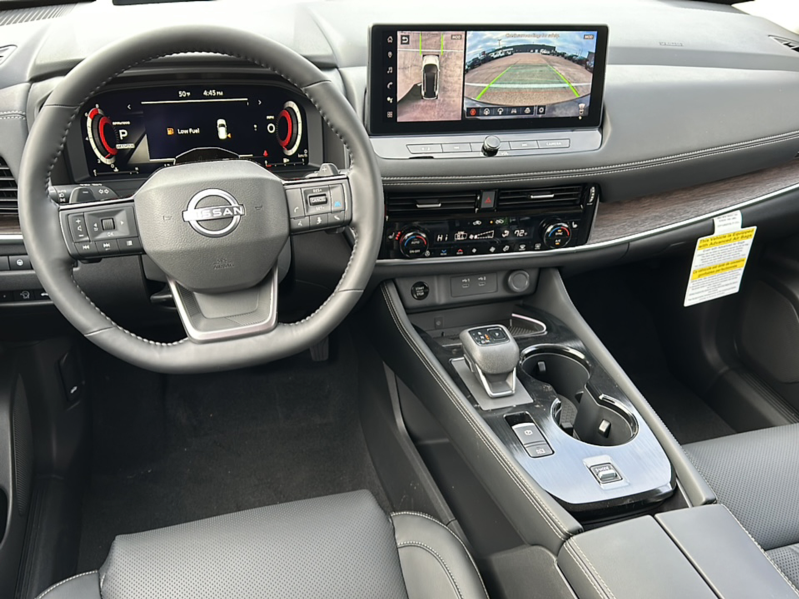 2025 Nissan Rogue Platinum photo 7