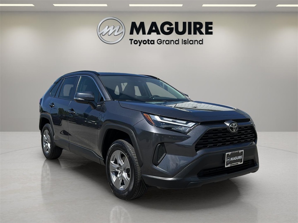 2024 Toyota RAV4 XLE photo 7