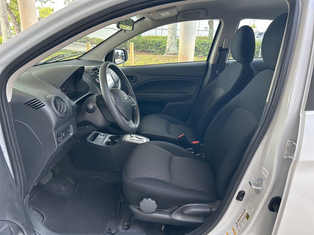2024 Mitsubishi Mirage ES photo 5