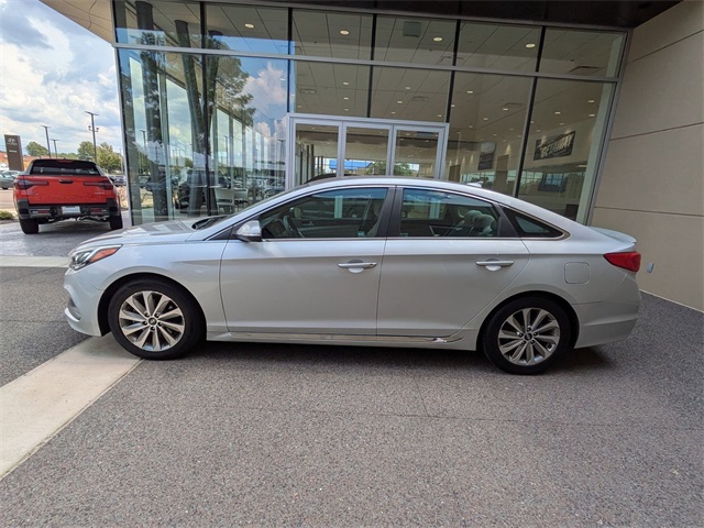 2015 Hyundai Sonata Sport photo 2