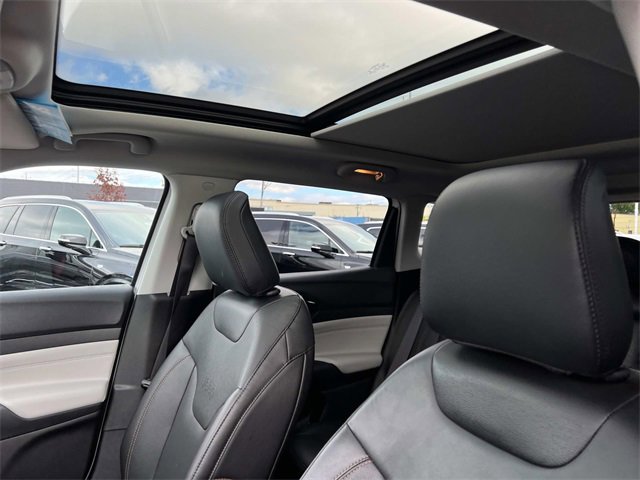 2022 Jeep Compass Limited photo 15