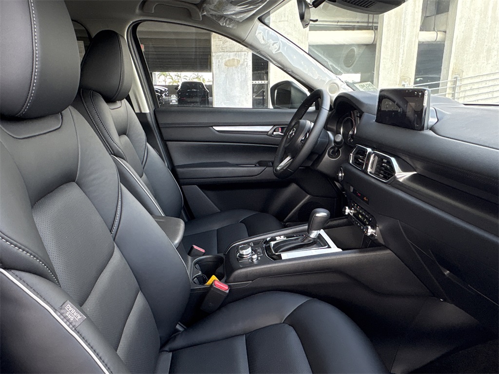 2025 Mazda CX-5 2.5 Select photo 8