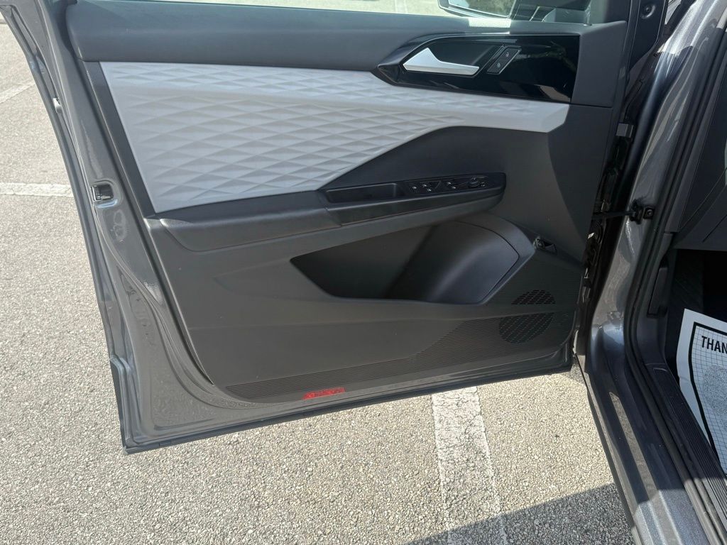 2022 Volkswagen Taos S photo 22