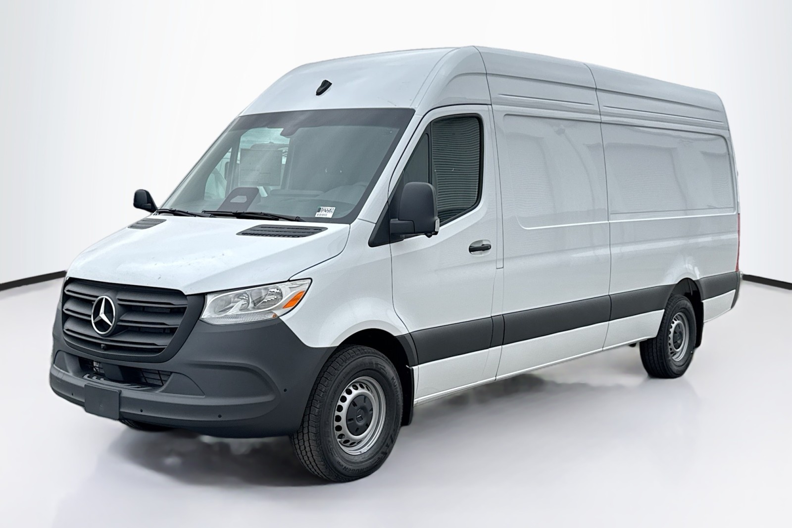 2025 Mercedes-Benz Sprinter Cargo Van Base's photo