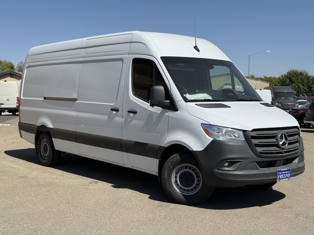 2025 Mercedes-Benz Sprinter Cargo Van Base's photo