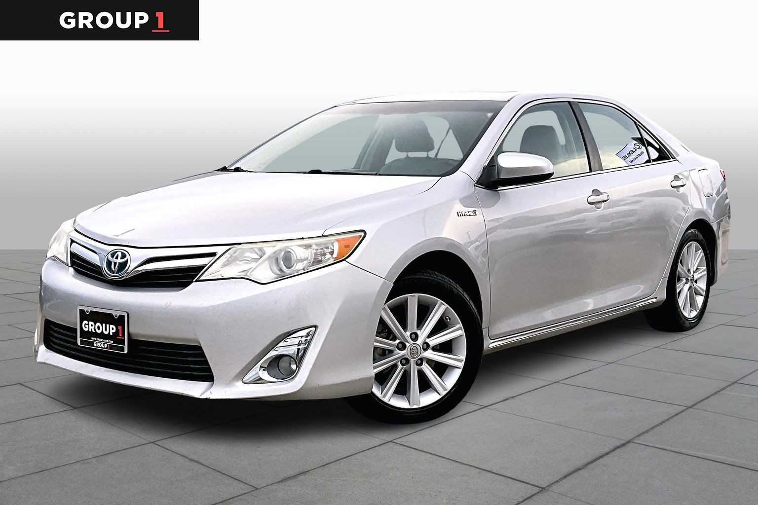 2014 Toyota Camry XLE Hybrid