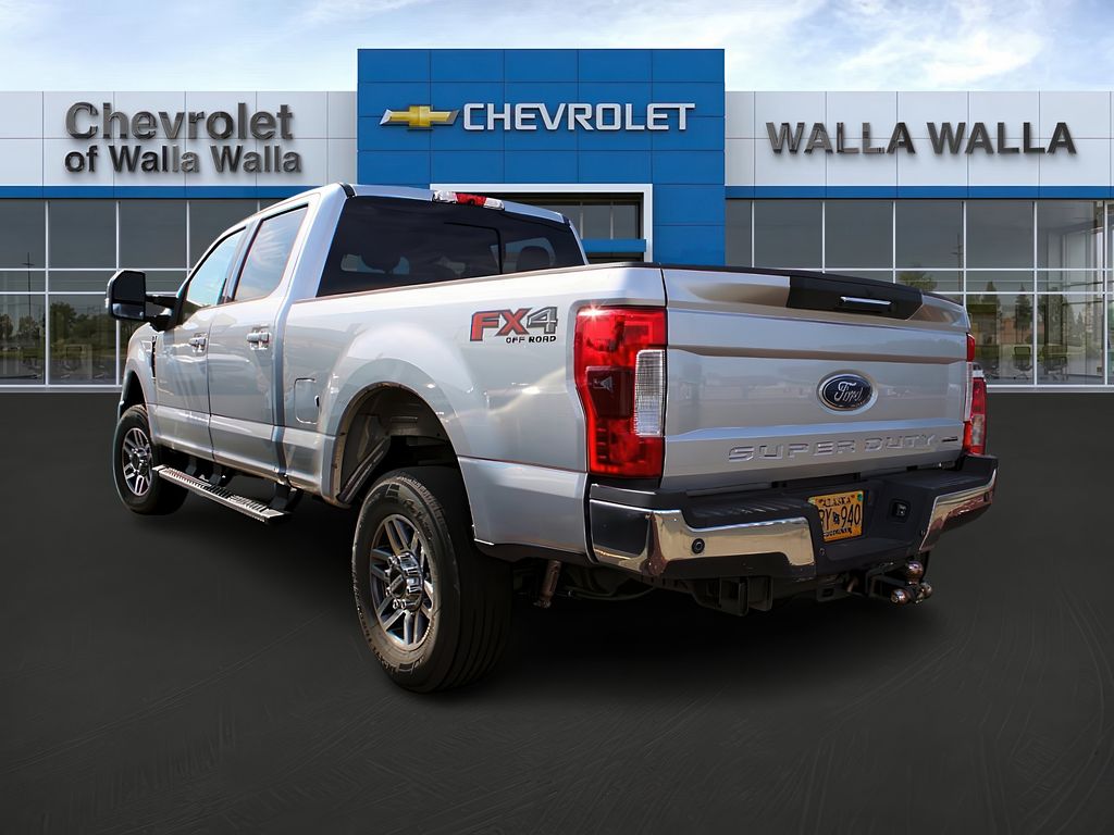 2017 Ford F-250 Lariat photo 4