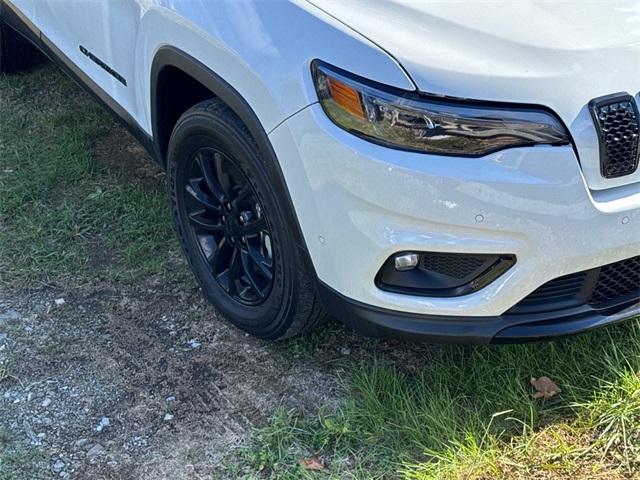 2023 Jeep Cherokee Altitude photo 4