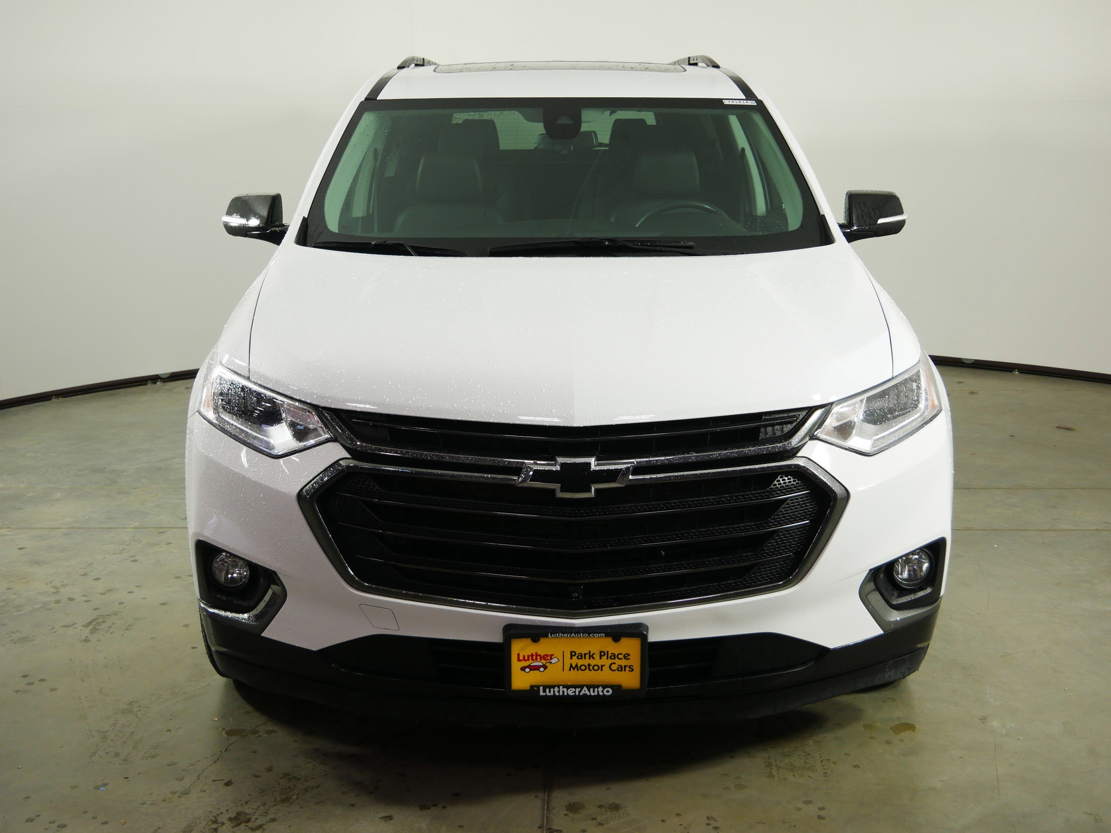 2020 Chevrolet Traverse Premier photo 2