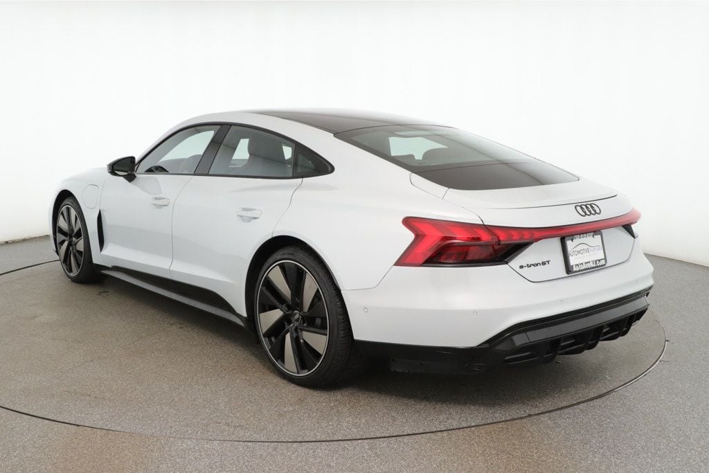 2024 Audi e-tron GT Prestige photo 7