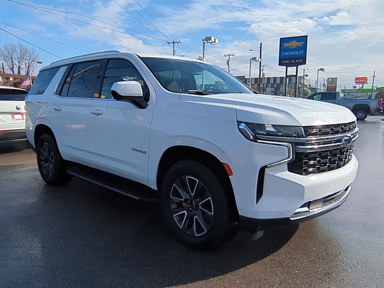 2022 Chevrolet Tahoe LS photo 2