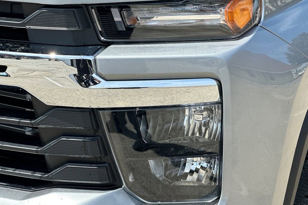 2025 Chevrolet Silverado 2500HD LT photo 28
