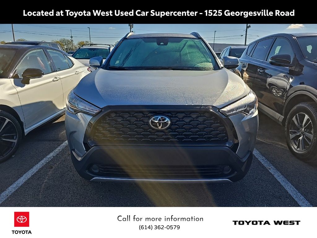 Used 2022 Toyota Corolla Cross LE with VIN 7MUCAABG7NV036126 for sale in Northfield, Minnesota