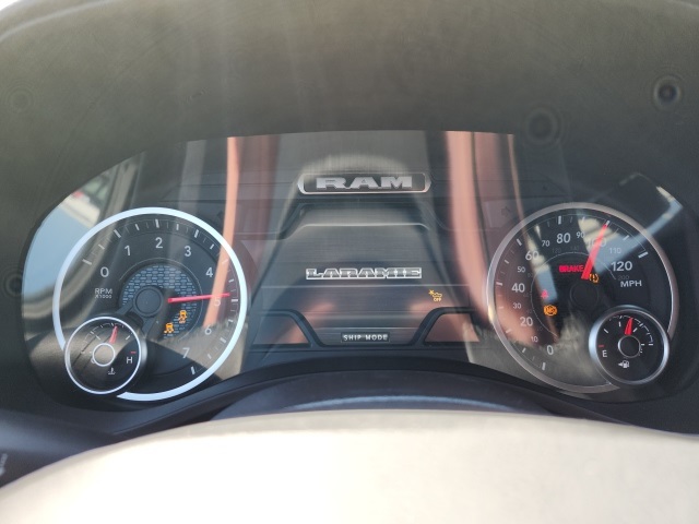 2025 Ram 1500 Laramie photo 17