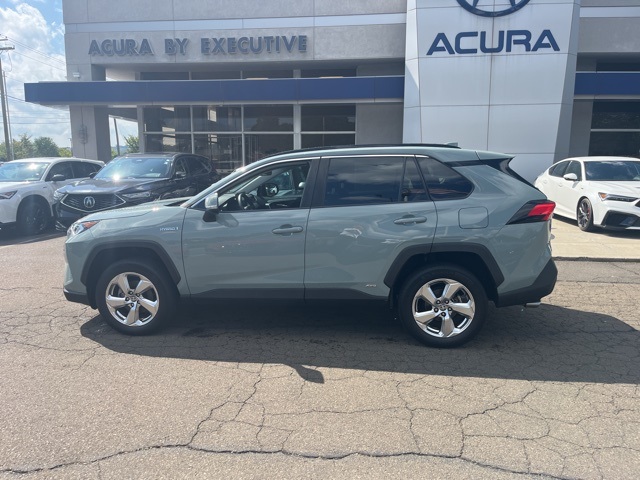 2021 Toyota RAV4 Hybrid XLE Premium photo 4