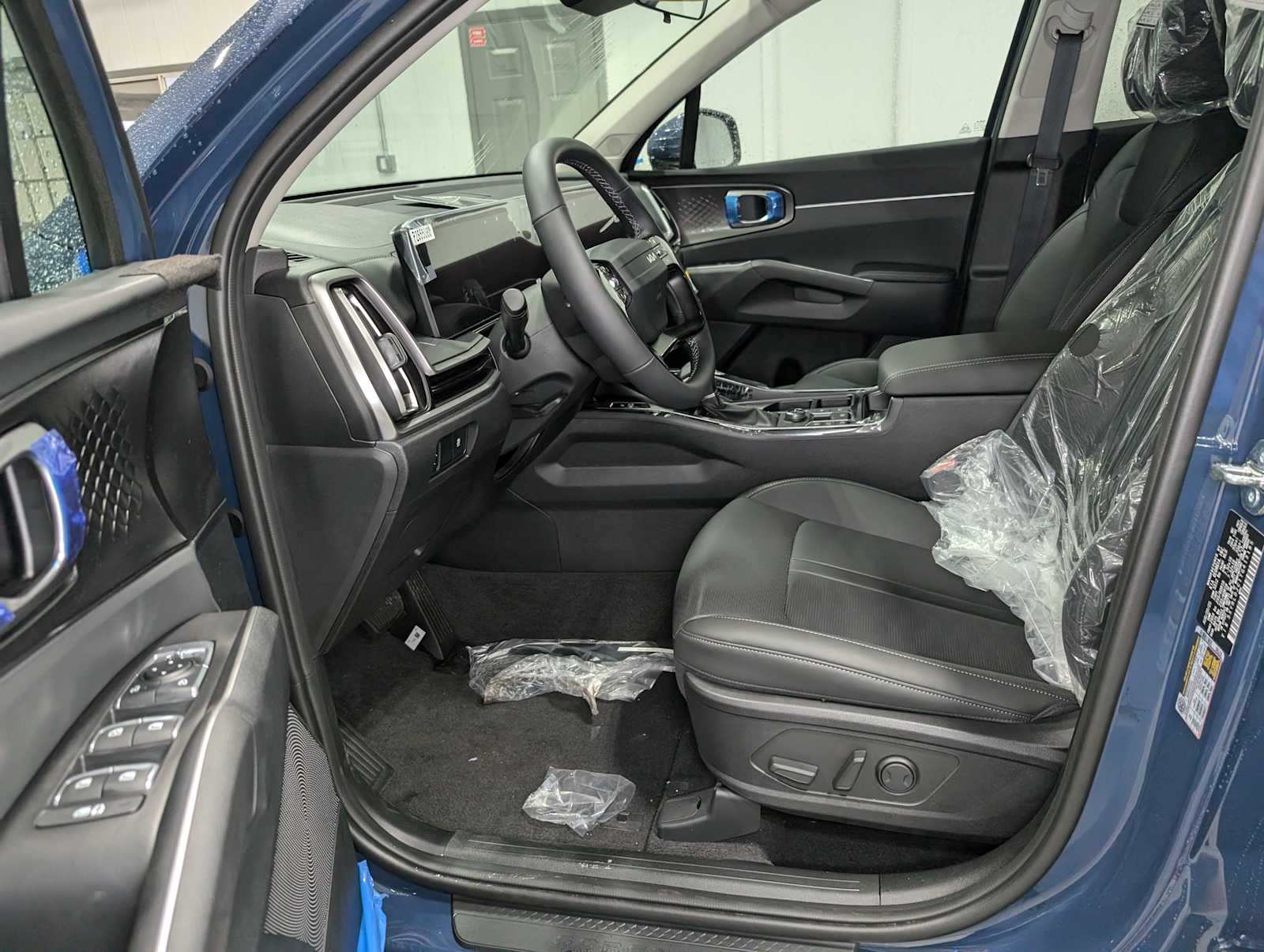 2026 Kia Sorento S photo 4