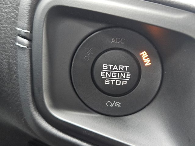 2025 Jeep Wrangler Sahara photo 20